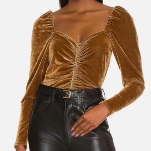 BB Dakota Ruched Velvet Top
